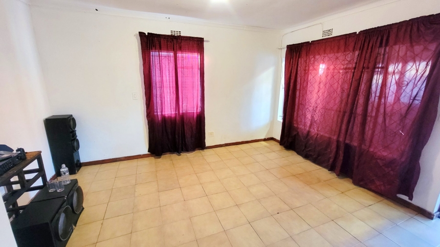 2 Bedroom Property for Sale in Belhar Western Cape